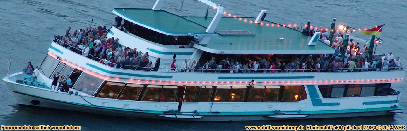 Rheinschifffahrt Mittelrhein-Lichter zum Feuerwerk Assmannshausen in Rot